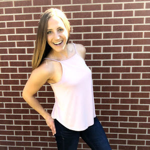 Meet your Posher, Caroline